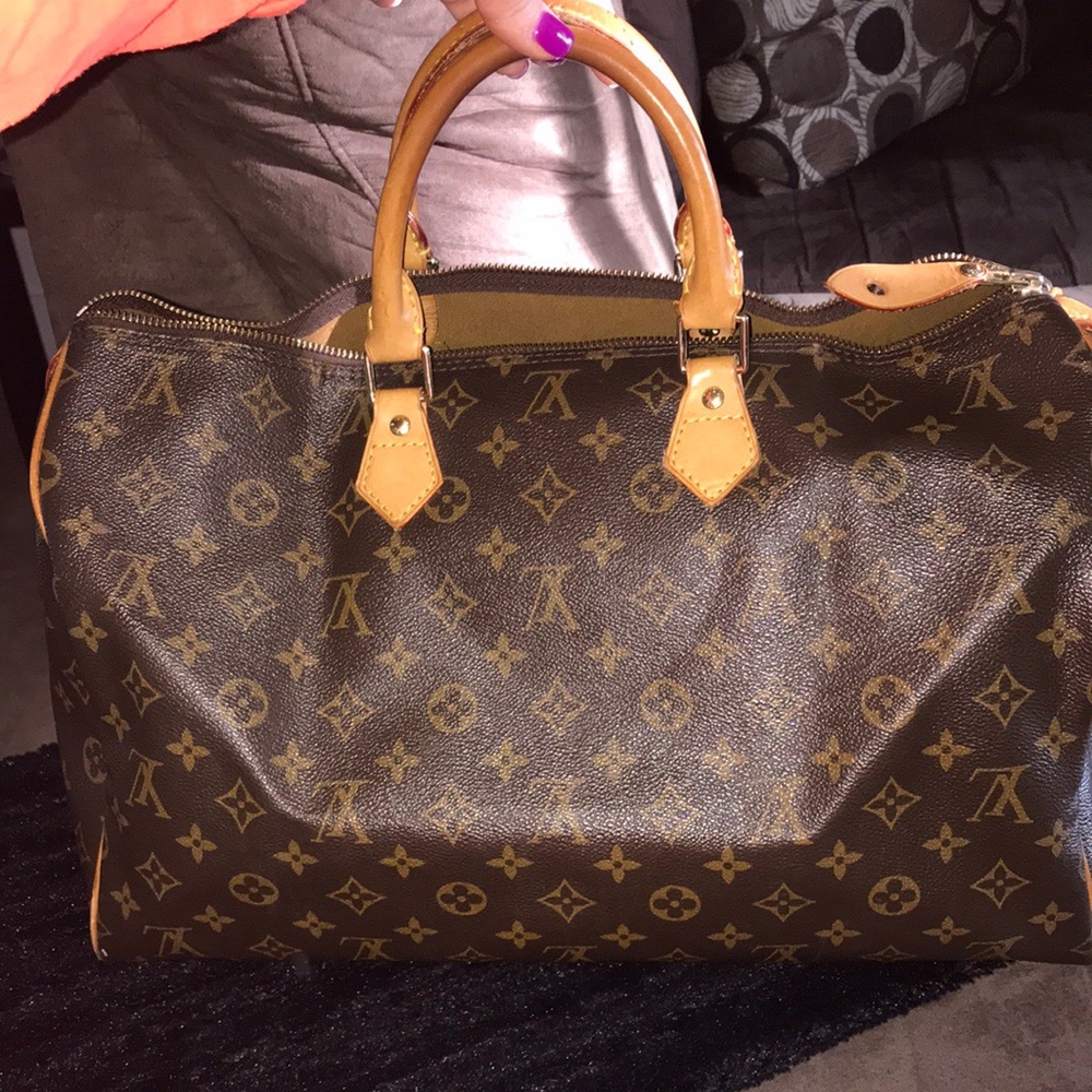 authentic Louis Vuitton speedy 40 bag🌻 - Picture 2 of 8